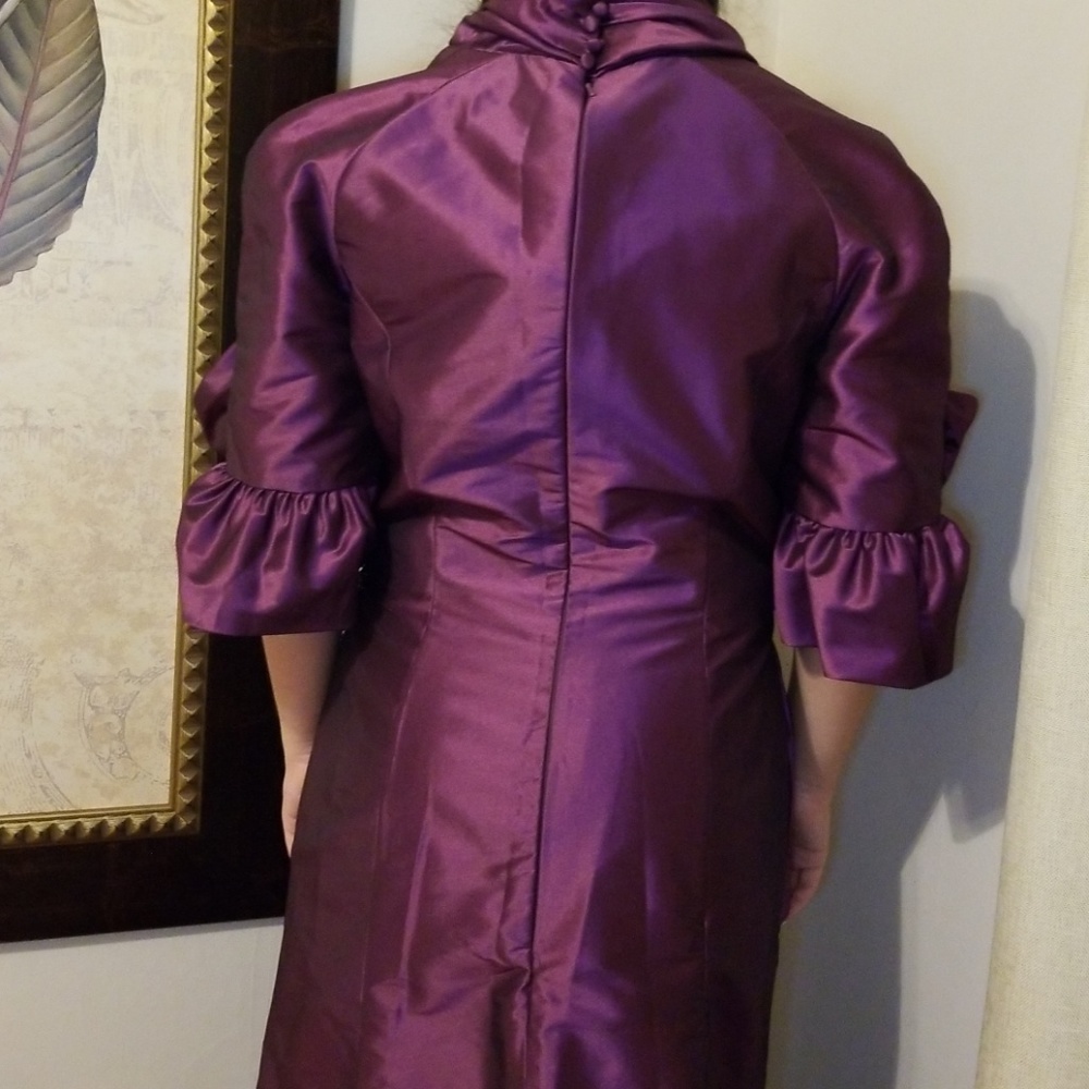 Designer gown - Picture 4 of 5